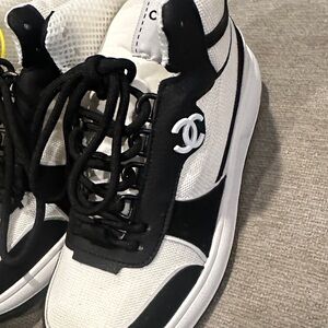 Monochrome Lace-Up Sneakers size 6